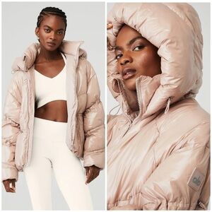 ALO YOGA Stunner Puffer Jacket in Dusty Punk SZ M